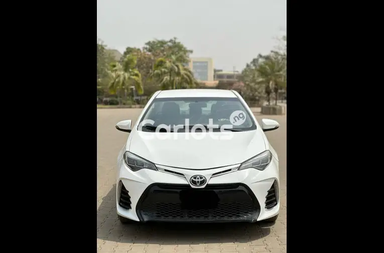 2018 UPGRADED TOYOTA COROLLA S - 1/5