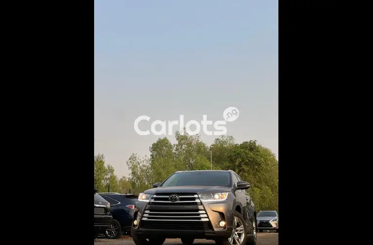 Used Toyota Highlander 2018