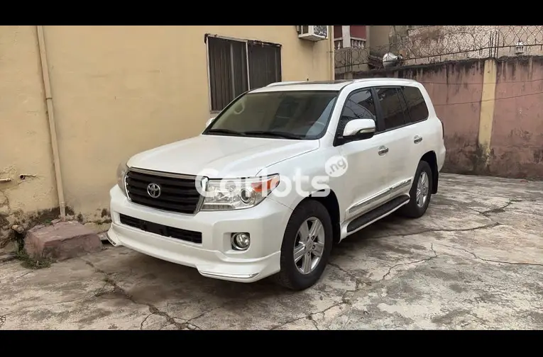 Tokunbo 2014 Toyota LandCruiser