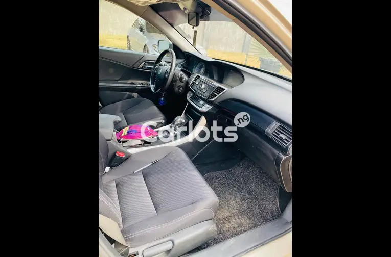 Extremely clean Used 2015 Honda Accord Sport - 4/5