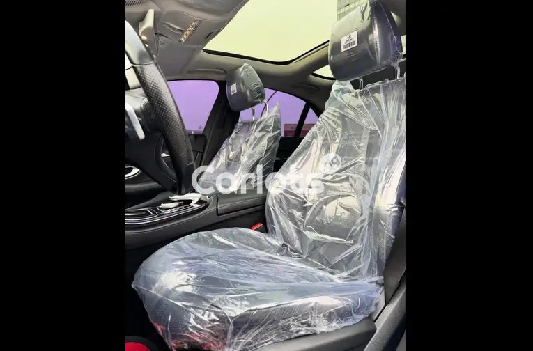 FOREIGN USED 2017 MERCEDES BENZ E400 for sale in Kado, FCT - thumbnail 4