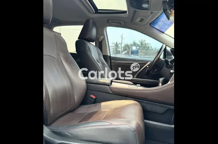 Tokunbo 2016 Lexus RX350 - 2/5