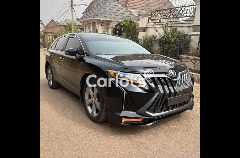 Nigerian Used UNIQUE 2010 TOYOTA VENZA for sale in Kaduna - photo 1 of 5