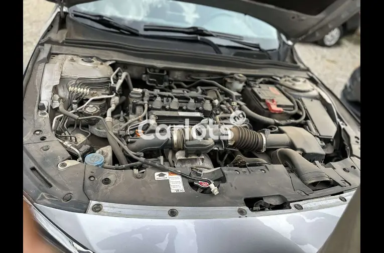 FOREIGN USED HONDA ACCORD 2019 - 3/5