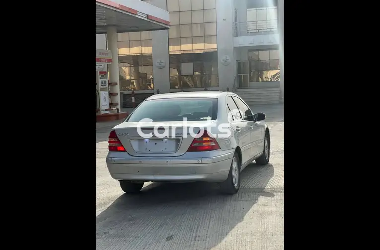 Nigerian Used Mercedes Benz C240 2010 KOMPRESSOR for sale in Kano - photo 5 of 5