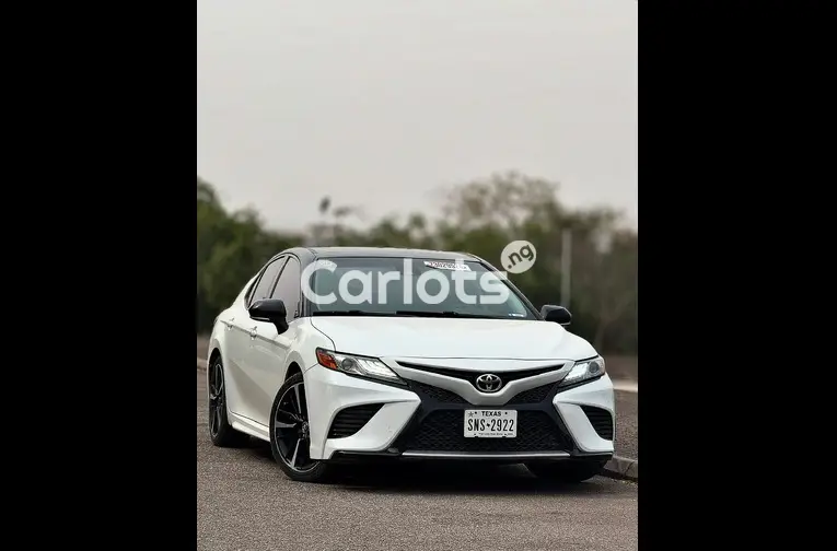 2019 TOYOTA CAMRY XSE FULL OPTION - 1/5