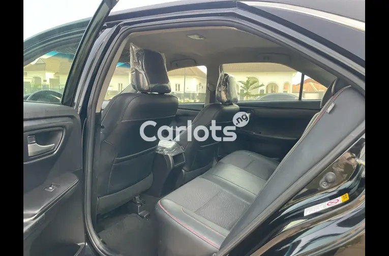 FOREIGN USED 2016 TOYOTA CAMRY SE for sale in Kaduna, Kaduna - photo 3 of 5
