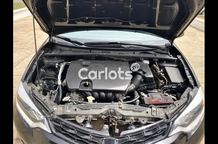 Foreign Used 2014 TOYOTA COROLLA for sale in Kaduna - thumbnail 5