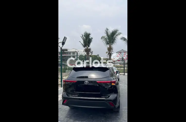 Toyota Highlander XLE AWD 2022 Model - 5/5