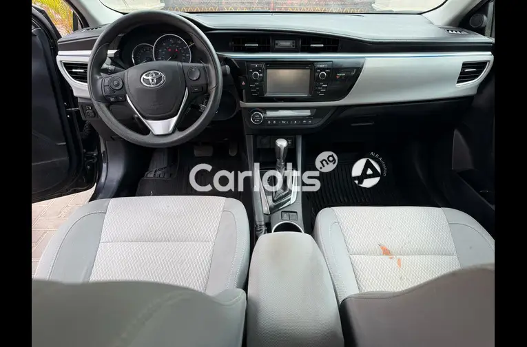 2015 Toyota Corolla LE - 2/5