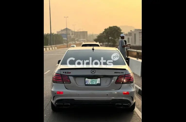 Used Mercedes Benz E63 AMG 2010 for sale in Abuja, FCT - thumbnail 5