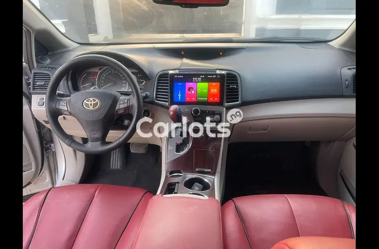 SUPER CLEAN 2010 TOYOTA VENZA for sale in Kaduna, Kaduna - thumbnail 2