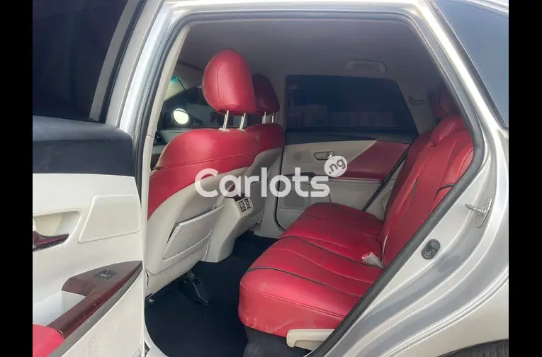 SUPER CLEAN 2010 TOYOTA VENZA for sale in Kaduna, Kaduna - photo 3 of 5