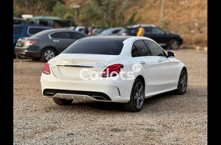 2016 MERCEDES BENZ C400