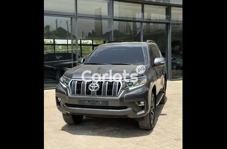 BRAND NEW 2023 TOYOTA LAND CRUISER PRADO - 1/5