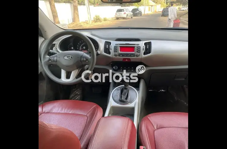 Foreign Used 2011 KIA SPORTAGE for sale in Kaduna - photo 3 of 5