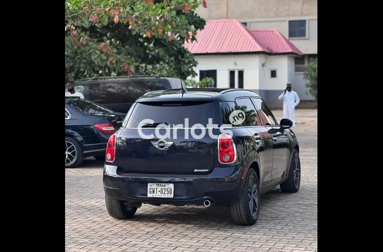 Foreign Used 2011 MINI COOPER SPORT for sale in Kaduna - photo 4 of 5