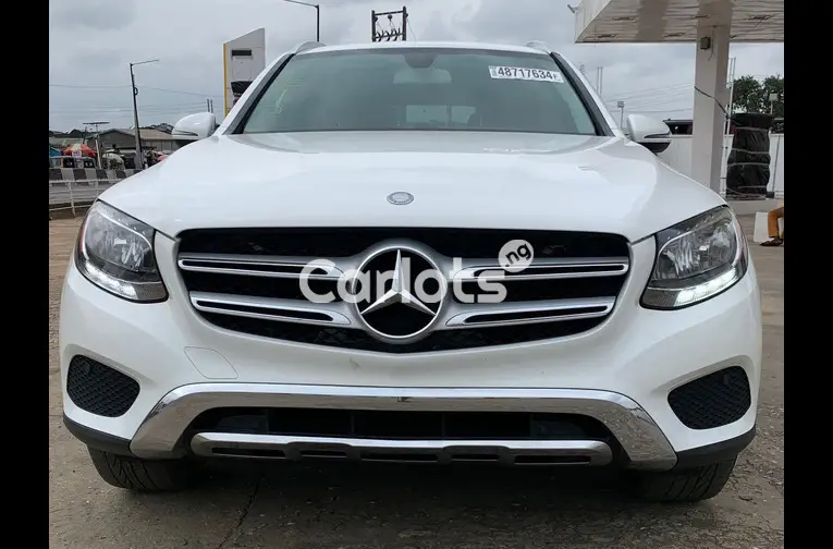 MERCEDES BENZ GLC 300 FOREIGN USED - 1/5