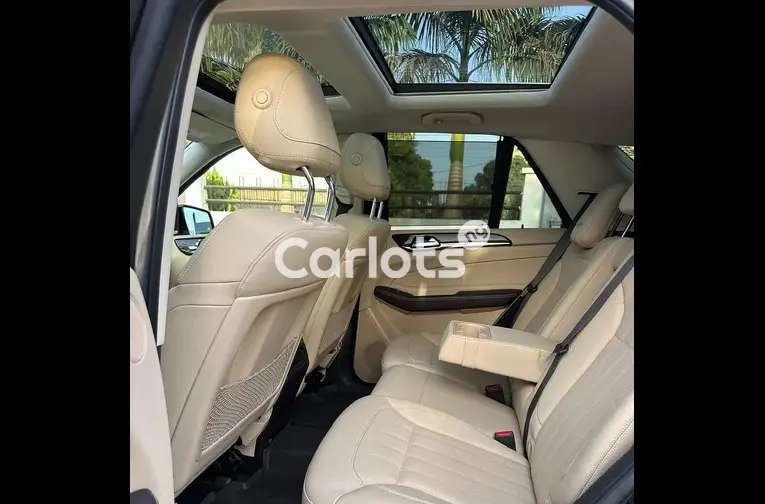 2018 MERCEDES BENZ GLE350 FULL OPTION for sale in Kaduna, Kaduna - photo 4 of 5
