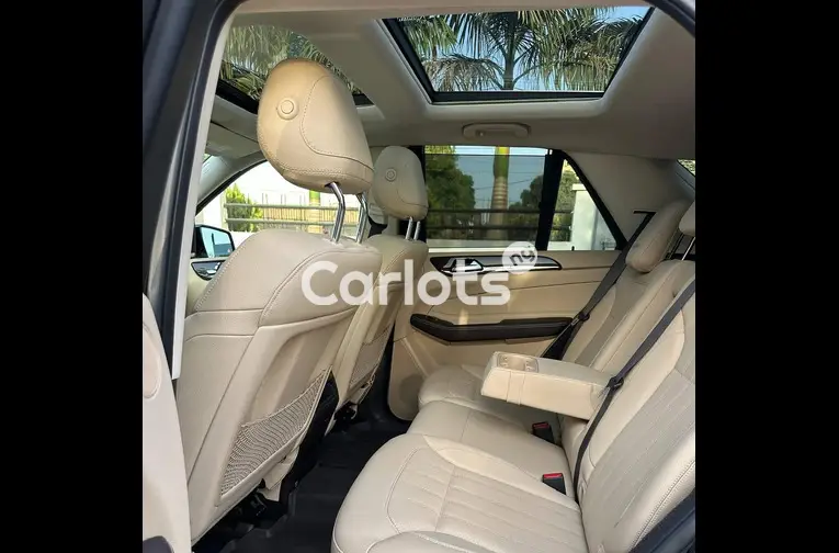 2018 MERCEDES BENZ GLE350 FULL OPTION for sale in Kaduna, Kaduna - thumbnail 4