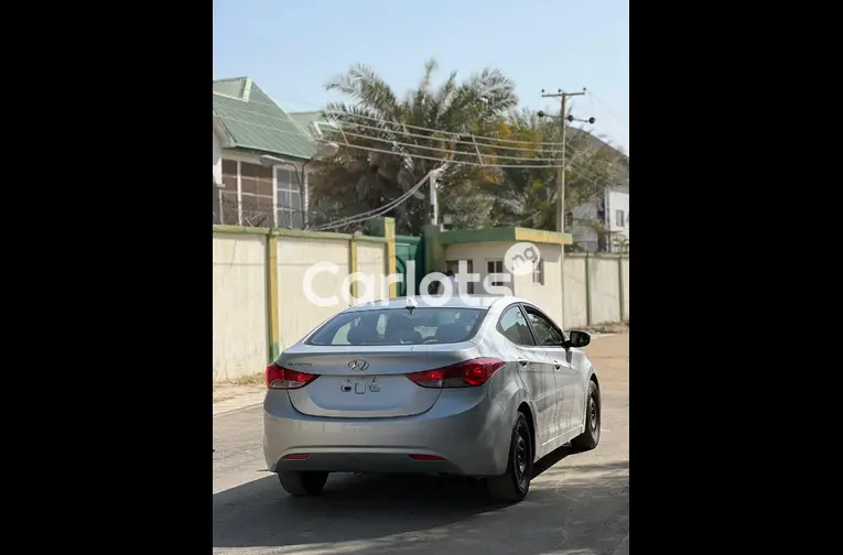 Used Hyundai Elantra 2011 - 5/5