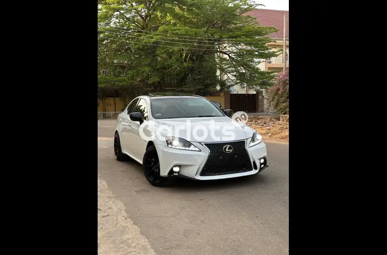 FOREIGN USED 2015 UPGRADED LEXUS IS250 for sale in Kaduna, Kaduna - photo 1 of 5