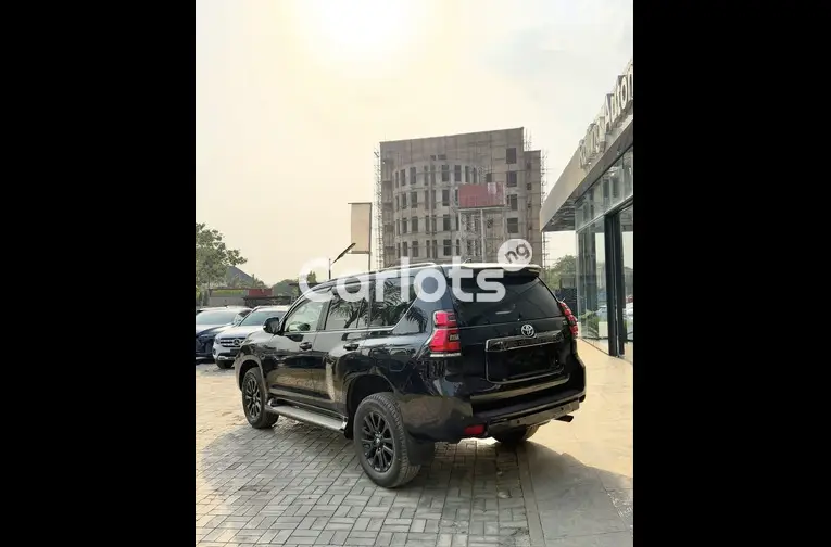 BRAND NEW 2021 TOYOTA LAND CRUISER PRADO TX - 4/5