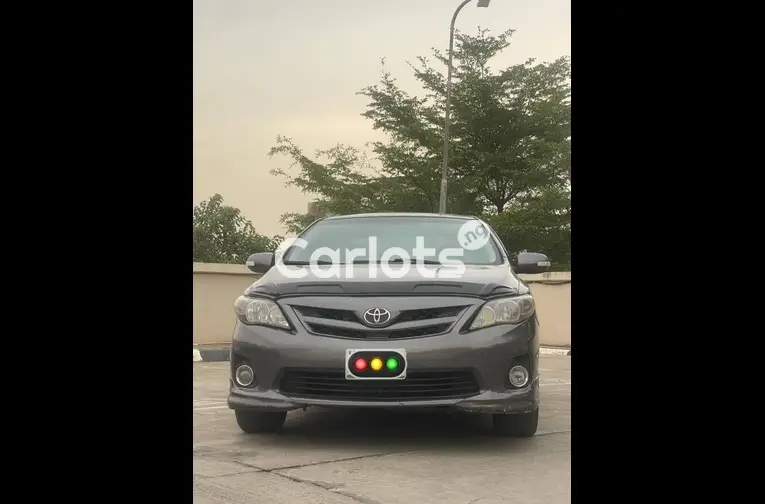 TOYOTA COROLLA 2012 - 1/5