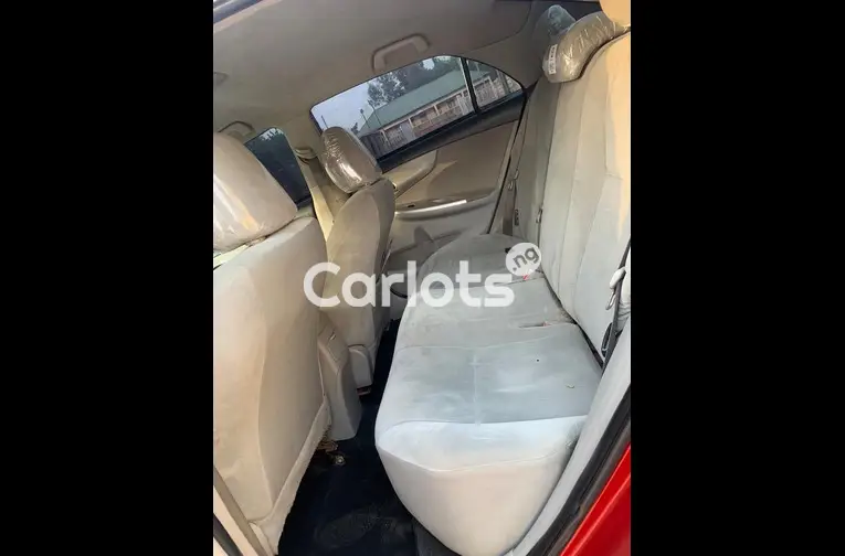 Nigerian Used 2011 TOYOTA COROLLA LE for sale in Kaduna - thumbnail 4