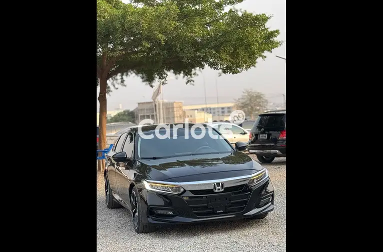 2018 HONDA ACCORD