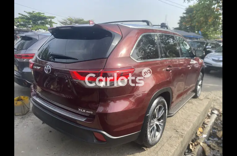 Foreign Used 2017 Toyota highlander - 4/5