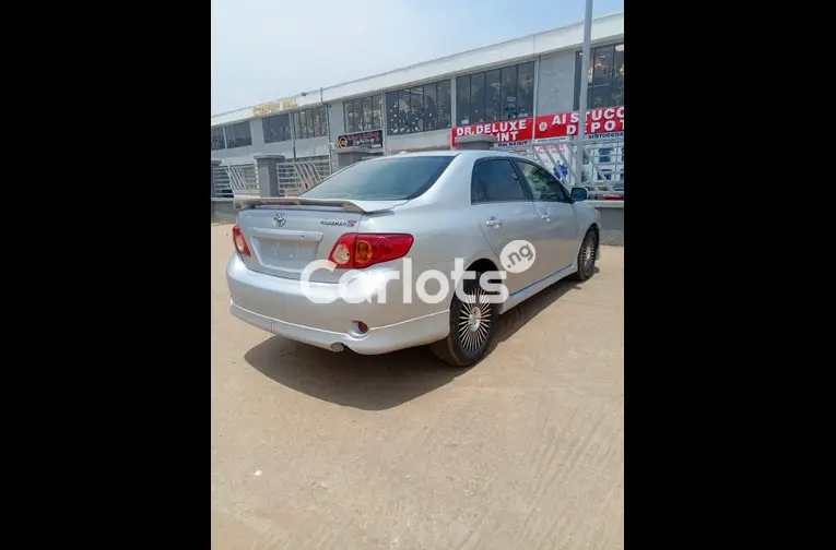 2009 TOYOTA COROLLA S - 4/5