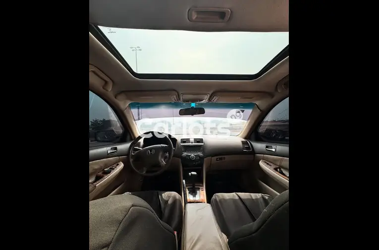 Extremely clean Honda Accord 2005 DC for sale in Garki, FCT - thumbnail 4