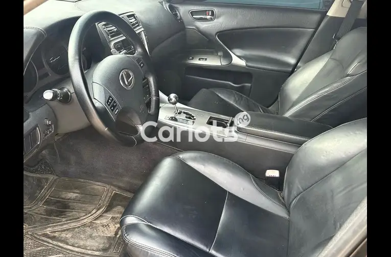 Used Lexus IS 250 2008 for sale in Kaduna - photo 2 of 5