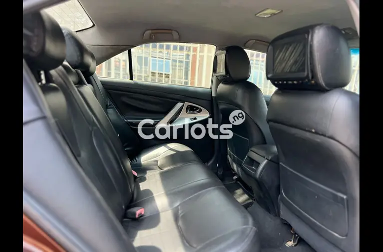 Used Toyota Camry 2010 for sale in Garki, FCT - photo 2 of 5