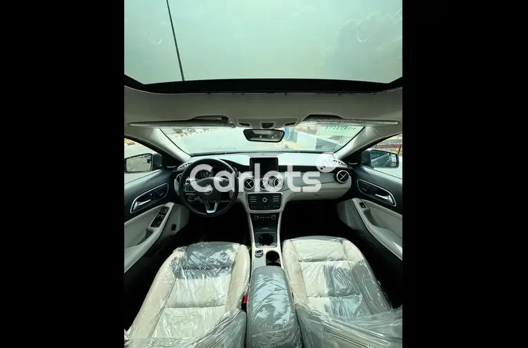 Foreign Used 2017 Mercedes GLA 250 for sale in Abuja, FCT - photo 4 of 5
