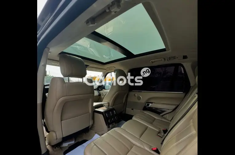 Tokunbo 2014 Facelift to 2020 Range Rover Vogue (LWB) for Sale - 4/5