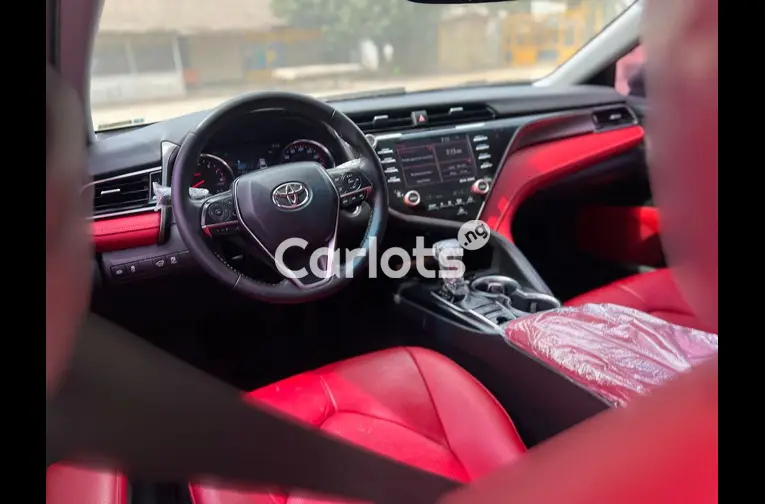Used Toyota Camry 2019 for sale in Garki, FCT - thumbnail 2