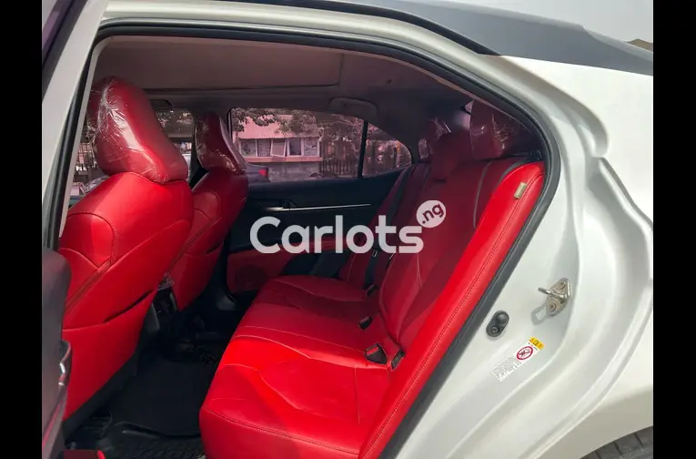 Used Toyota Camry 2019 for sale in Garki, FCT - photo 4 of 5