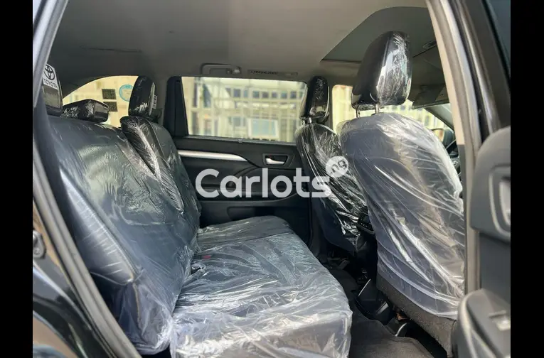 FOREIGN USED 2015/2016 TOYOTA HIGHLANDER XLE V6 for sale in Garki, FCT - thumbnail 3