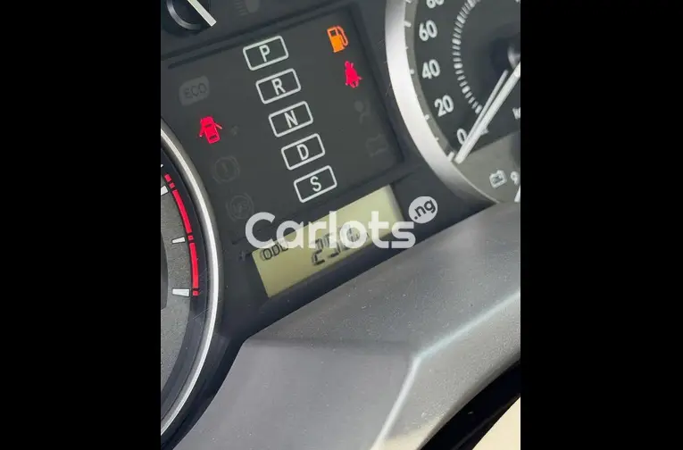 Foreign Used 2019 Toyota Land Cruiser VX.R  V8 5.7 for sale in Kado, FCT - photo 4 of 5