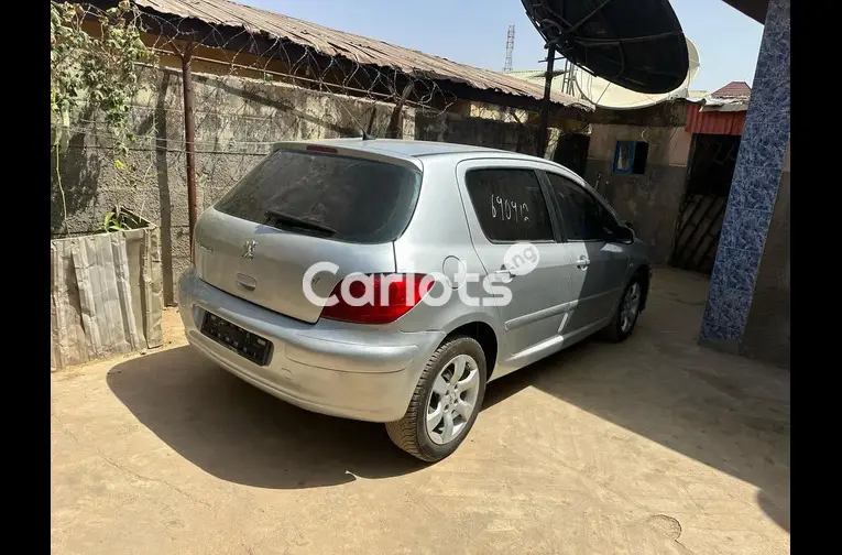 Nigerian Used Peugeot 307 2007 for sale in Kaduna - thumbnail 5