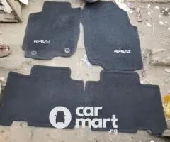 RAV4 2015 FOOTMAT