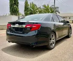 Super clean 2012 Toyota Camry XLE - 5