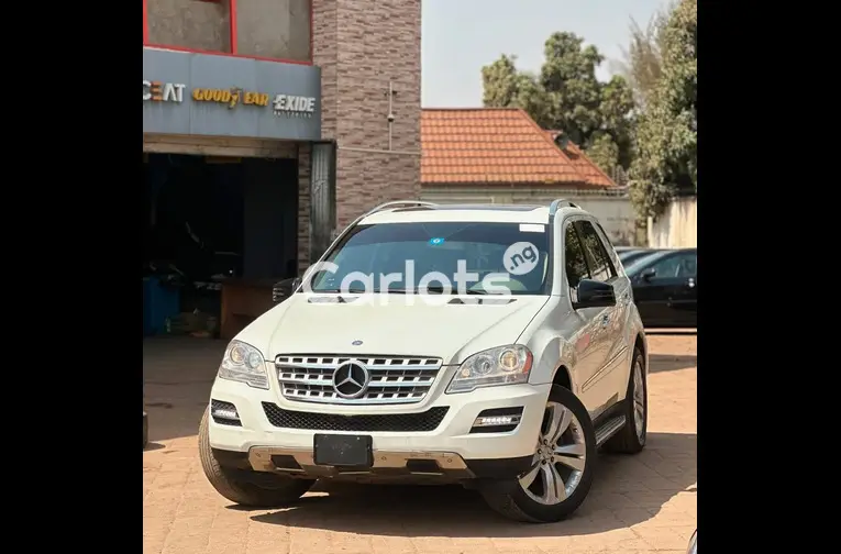 FOREIGN USED 2010 MERCEDES BENZ ML350 for sale in Kaduna
