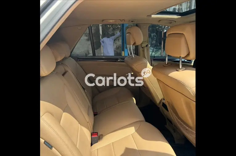 FOREIGN USED 2010 MERCEDES BENZ ML350 for sale in Kaduna, Kaduna - photo 4 of 5
