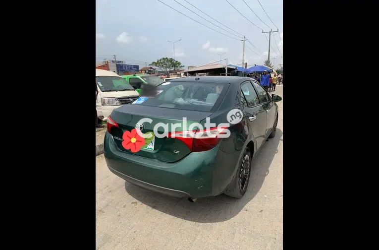 Nigerian Used Pre-Owned 2016 Toyota Corolla LE for sale in Ajah, Lagos - thumbnail 5