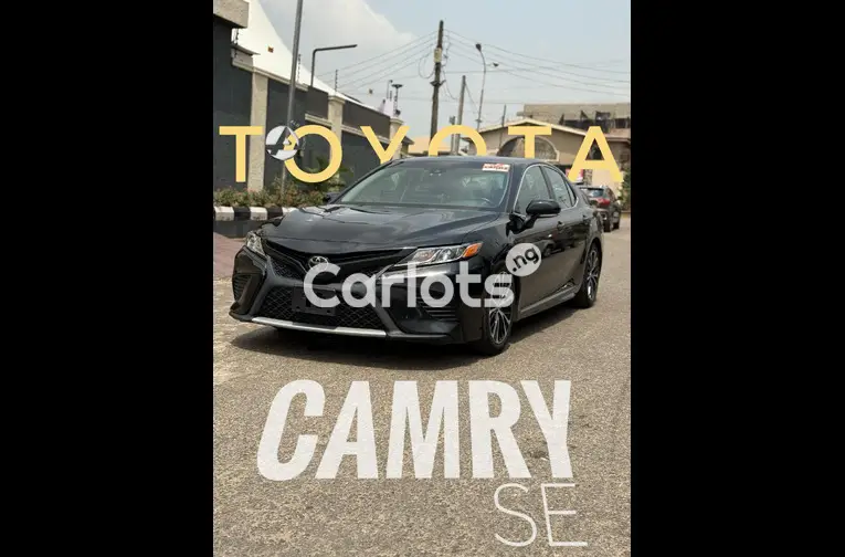 2018 Toyota Camry SE Premium