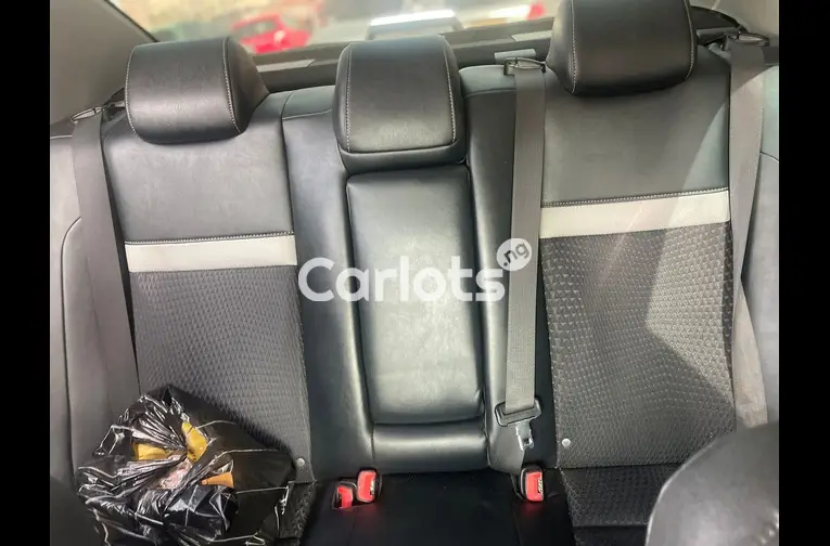 FOREIGN USED 2012 TOYOTA CAMRY SE - 4