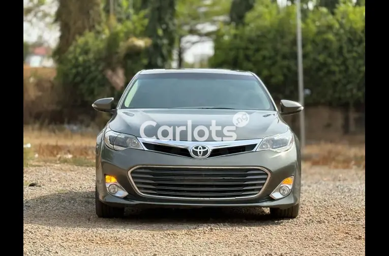 FOREIGN USED 2013 TOYOTA AVALON XLE for sale in Garki, FCT - photo 1 of 5